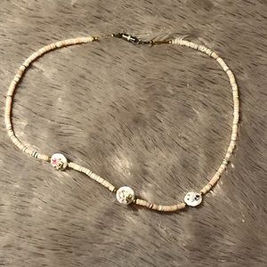 Hawaiian shell choker